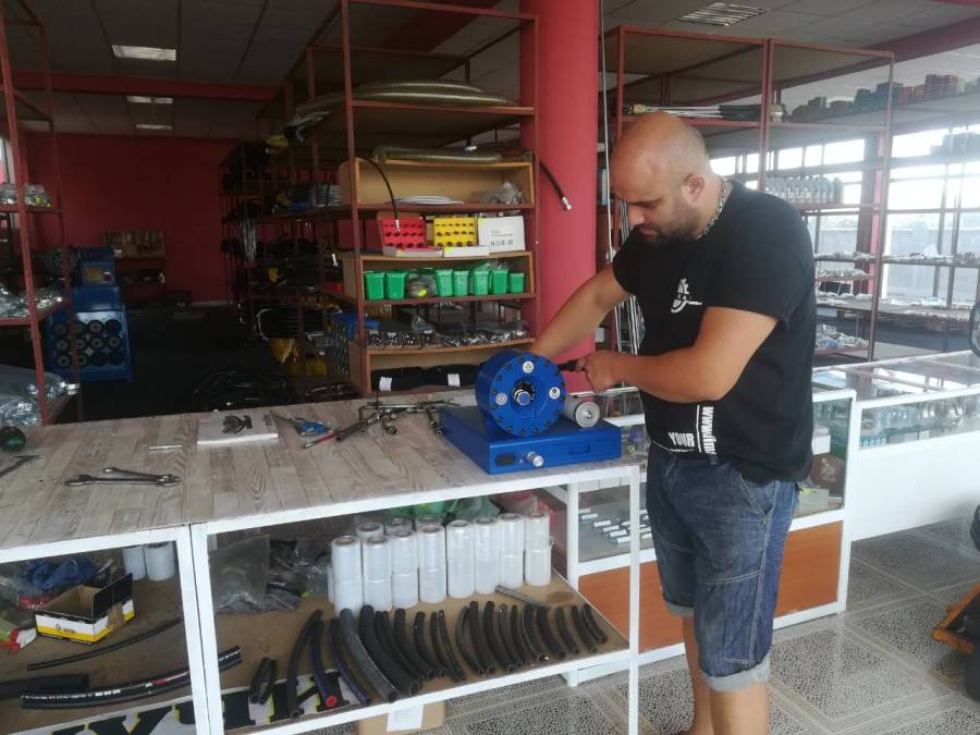 39165964_295409477677051_4792839106088402944_o